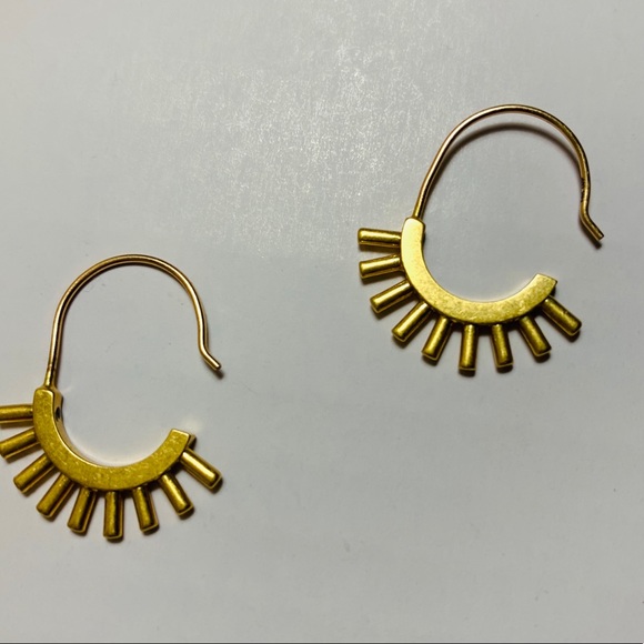 LAST ONE!!!! 🔥NEW!🔥Madewell ODETTE Gold Earrings - Picture 3 of 3
